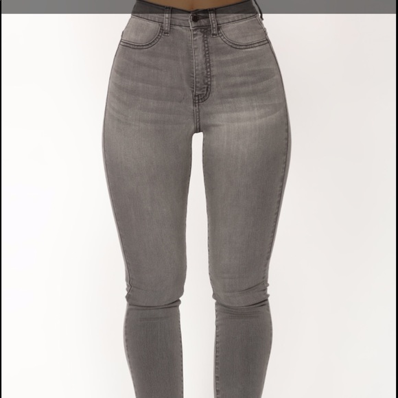 FASHION NOVA JEANS BUNDLE - Picture 2 of 3